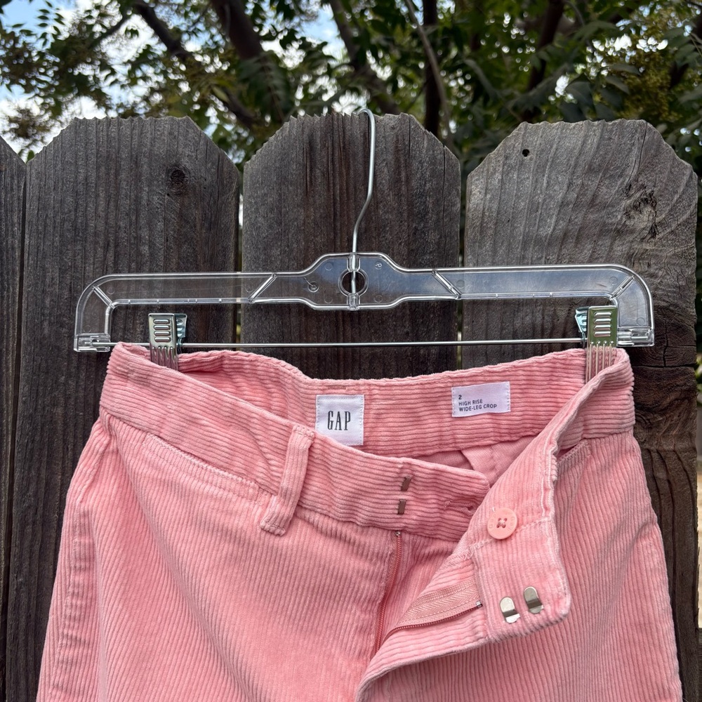 GAP pink corduroy pants🌷